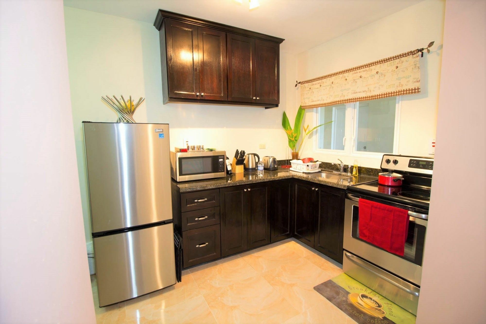 The Bailey'S New Kingston Suites Eksteriør bilde